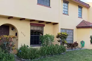 2768 NW 47th Ln, Lauderdale Lakes, FL 33313 - Photo 2