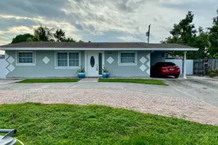 635 Casper Ave, West Palm Beach, FL 33413 - Photo 2