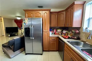 4315 NW 11th Ct, Miami, FL 33127 - Photo 8