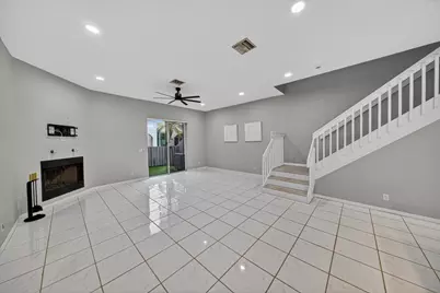 835 NE 17th Way, Fort Lauderdale, FL 33304 - Photo 8