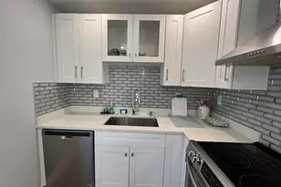 812 Burgundy, Delray Beach, FL 33484 - Photo 1
