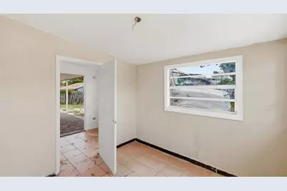 272 NE 42nd Court, Deerfield Beach, FL 33064 - Photo 18