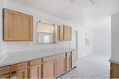 272 NE 42nd Court, Deerfield Beach, FL 33064 - Photo 8