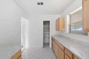 272 NE 42nd Ct, Deerfield Beach, FL 33064 - Photo 10