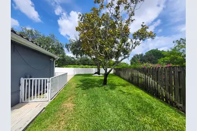 1582 NW 135th Avenue, Pembroke Pines, FL 33028 - Photo 8