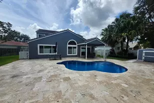1582 NW 135th Ave, Pembroke Pines, FL 33028 - Photo 6
