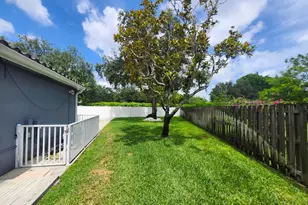1582 NW 135th Ave, Pembroke Pines, FL 33028 - Photo 8