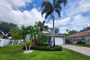 1582 NW 135th Ave, Pembroke Pines, FL 33028 - Photo 2