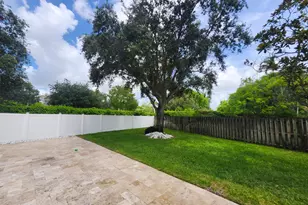 1582 NW 135th Ave, Pembroke Pines, FL 33028 - Photo 10