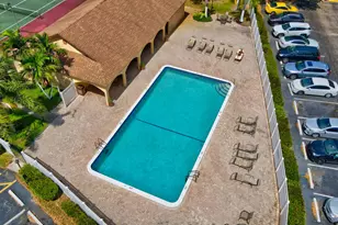 450 NW 20th St, Boca Raton, FL 33431 - Photo 24