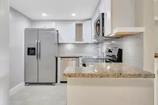 450 NW 20th St, Boca Raton, FL 33431 - Photo 6