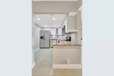 450 NW 20th Street #2020, Boca Raton, FL 33431 - Photo 6