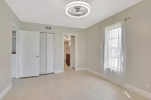 450 NW 20th St, Boca Raton, FL 33431 - Photo 12