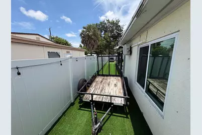 2016 Kenwood Road, West Palm Beach, FL 33409 - Photo 4