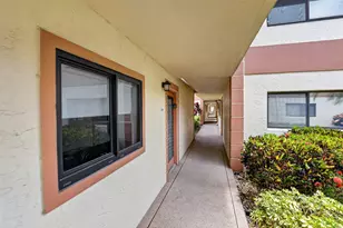 15401 Pembridge Ave, Delray Beach, FL 33484 - Photo 6