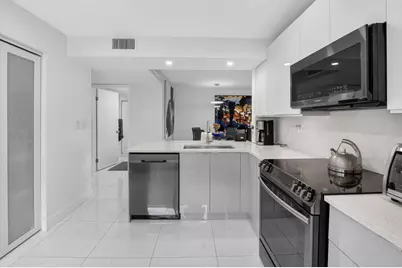 15401 Pembridge Avenue #15, Delray Beach, FL 33484 - Photo 1