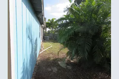 134 NW Peach Street, Port Saint Lucie, FL 34983 - Photo 20