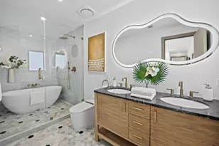 2370 NE 195th St, Miami, FL 33180 - Photo 14