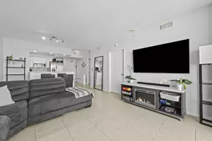 347 N New River Dr E, Fort Lauderdale, FL 33301 - Photo 10