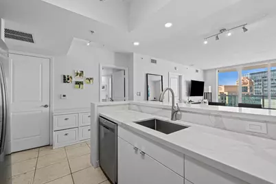 347 N New River Drive E #2707, Fort Lauderdale, FL 33301 - Photo 4
