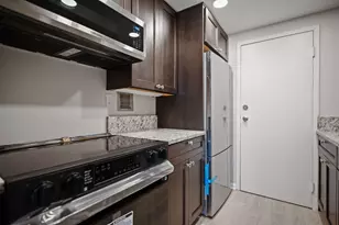 900 NE 18th Ave, Fort Lauderdale, FL 33304 - Photo 6