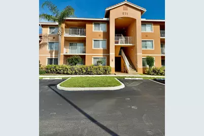 271 SW Palm Drive #304, Port Saint Lucie, FL 34986 - Photo 2