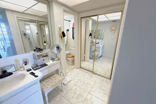 18555 NE 14th Ave, Miami, FL 33179 - Photo 8