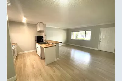 1811 Meadows Circle W, Boynton Beach, FL 33436 - Photo 10