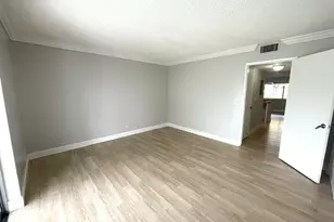 1811 Meadows Cir W, Boynton Beach, FL 33436 - Photo 16