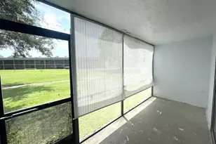 1811 Meadows Cir W, Boynton Beach, FL 33436 - Photo 20