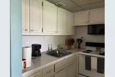 620 Horizon W #202, Boynton Beach, FL 33435 - Photo 8