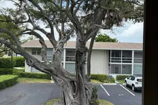 620 Horizon W, Boynton Beach, FL 33435 - Photo 2