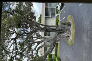 620 Horizon W, Boynton Beach, FL 33435 - Photo 2
