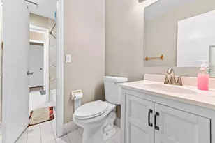 7904 SW 8th St, North Lauderdale, FL 33068 - Photo 18