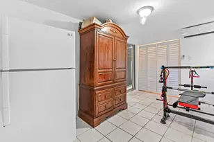 7904 SW 8th St, North Lauderdale, FL 33068 - Photo 12