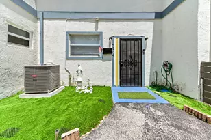 7904 SW 8th St, North Lauderdale, FL 33068 - Photo 22