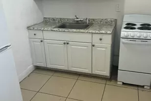 7043 NW 6th Ct, Miami, FL 33150 - Photo 4