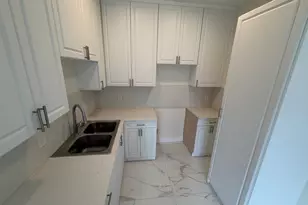6410 NW Miami Ct, Miami, FL 33150 - Photo 10