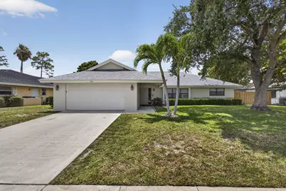 559 Azure Avenue, Wellington, FL 33414 - Photo 2