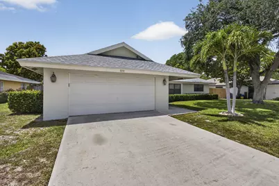 559 Azure Avenue, Wellington, FL 33414 - Photo 68