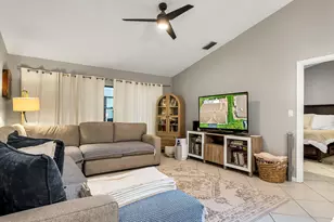 4335 N Palm Forest Dr Dr N, Delray Beach, FL 33445 - Photo 14