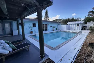 1301 SE Sandpiper Ln, Stuart, FL 34996 - Photo 2
