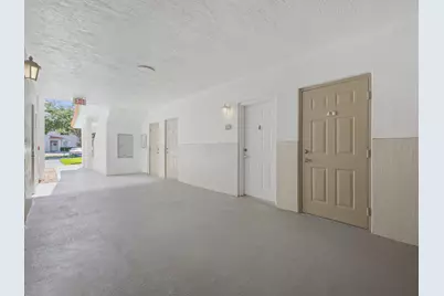 11041 Legacy Boulevard #103, Palm Beach Gardens, FL 33410 - Photo 4