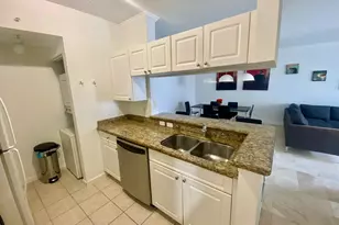 17100 N Bay Rd, Sunny Isles Beach, FL 33160 - Photo 6