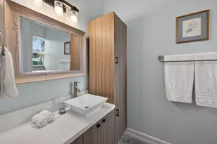 16541 SW 62nd St, Southwest Ranches, FL 33331 - Photo 22