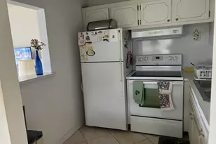 850 E Horizons E, Boynton Beach, FL 33435 - Photo 12