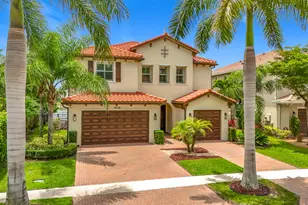 9508 Phipps Ln, Wellington, FL 33414 - Photo 2