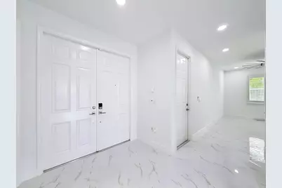 9508 Phipps Lane, Wellington, FL 33414 - Photo 10