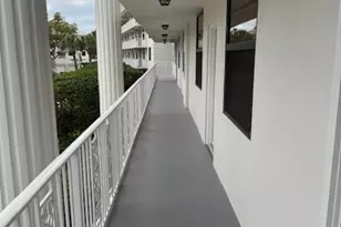 3540 Whitehall Dr, West Palm Beach, FL 33401 - Photo 4