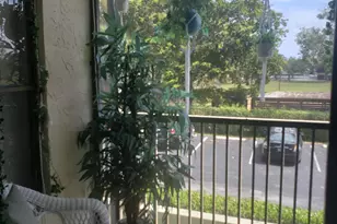 285 SE 10th St, Deerfield Beach, FL 33441 - Photo 14